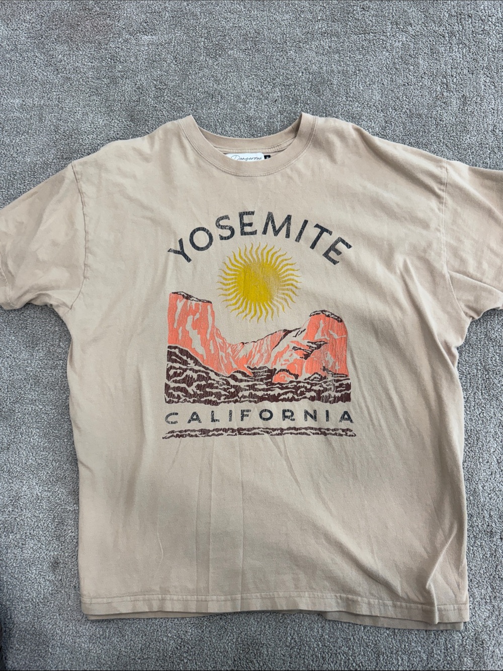 Girl Dangerous Women's Yosemite California Beige Oversized Graphic Tee - S/M